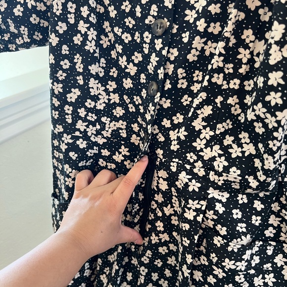 H&M floral romper - Picture 3 of 8